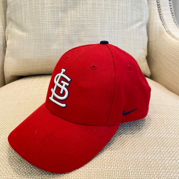 St Louis Cardinals Nike Team MLB Red Wool Hat Adjustable - Picture 2 of 16